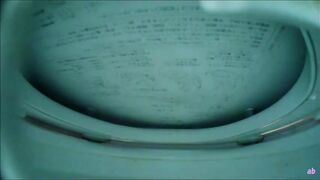 茶餐厅高级坐厕多视角偸拍各种职场女性方便