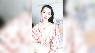 饥渴苗窕欲姐上位坐骑狼友操逼