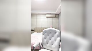 顶级尤物绿播下海我就喜欢看女神的小穴
