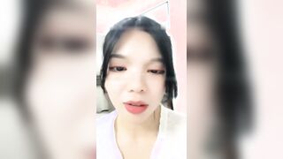 好爱吃鱼大奶御姐收费房洗澡掰穴全裸表演