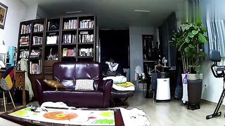 懂事长偷情突然老婆降临场面极度尴尬