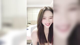 绝世美女绿播转黄男人见了疯狂高价收费