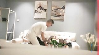 网约偷拍闺蜜介绍闺蜜来全部拿下-1