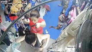 稀有黑客破解泳装店摄像头偷拍