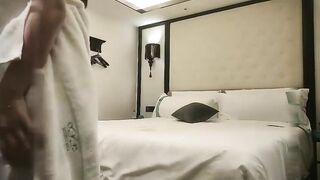 长发极骚小姐姐那叫的是很专业_