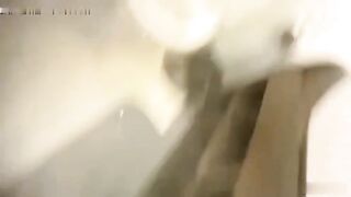 身材极品粉嘟嘟沙发上抠逼爆操