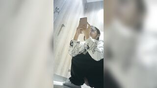 极品蹲厕定点正面拍摄