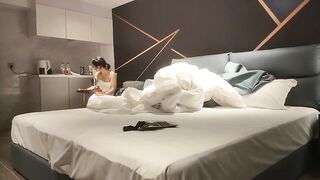 瘦子探花梦幻馆新聊的良家骚熟女黑丝撕裆扣穴