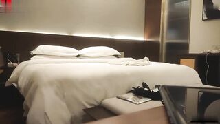 小胖子专约老阿姨阿姨穿起情趣内衣主动跪舔