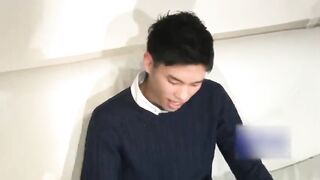 素人直男为钱下海被男人撸射大鸡