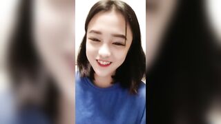 清纯蓝衣稀毛嫩妹