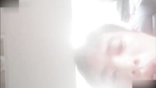 经典车震现场骚婊子动作太大剧烈运动差点给发现