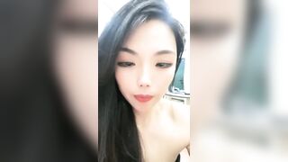 震惊全网三女淫乱现场呦呦宝贝呀电夹阴蒂灌肠喷屎接尿