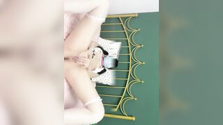 萌妹定制超可爱妹子浴室跳舞紫薇特写超萌颜值