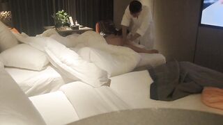 绿帽老公引诱妻子去酒店找男技师推油spa 第一集