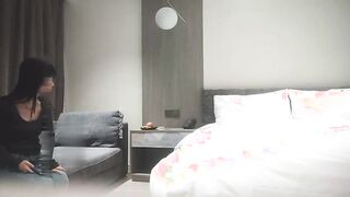 利哥探花极品尤物美少女翘起美臀摇摆