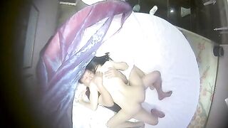 圆床房上帝视角欣赏中年胖哥艳福不浅玩肏身材苗条白嫩大奶学生妹_