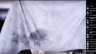超极品韩国女奴Panor_a最新直播被2男强行一字马紫薇
