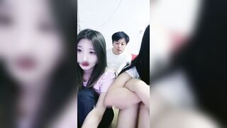 3D奶糖两个漂亮的学生妹裸聊直播收费啪啪大秀