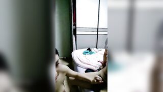 白皙苗窕大奶骚货让狼友爆操玩弄多毛骚逼_