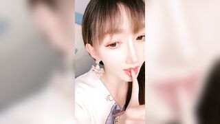 等了5个月的梦中情人让人朝思暮想垂涎欲滴光滑雪白的肌肤